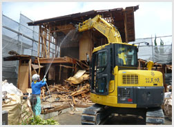 木造二階建住宅解体工事　画像その1